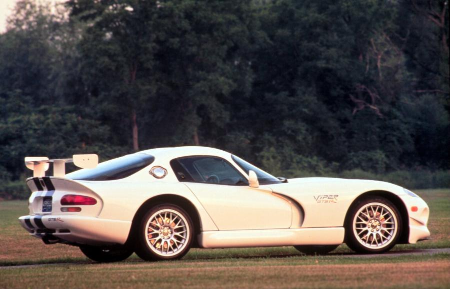  Dodge Viper GTS-R 1998 года  (фото 14 из 35)